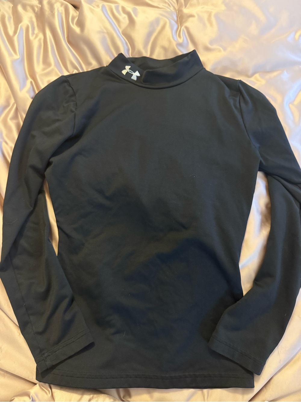 Under Armour ColdGear Boys Youth Small Black Fitted Mock Neck Base Layer